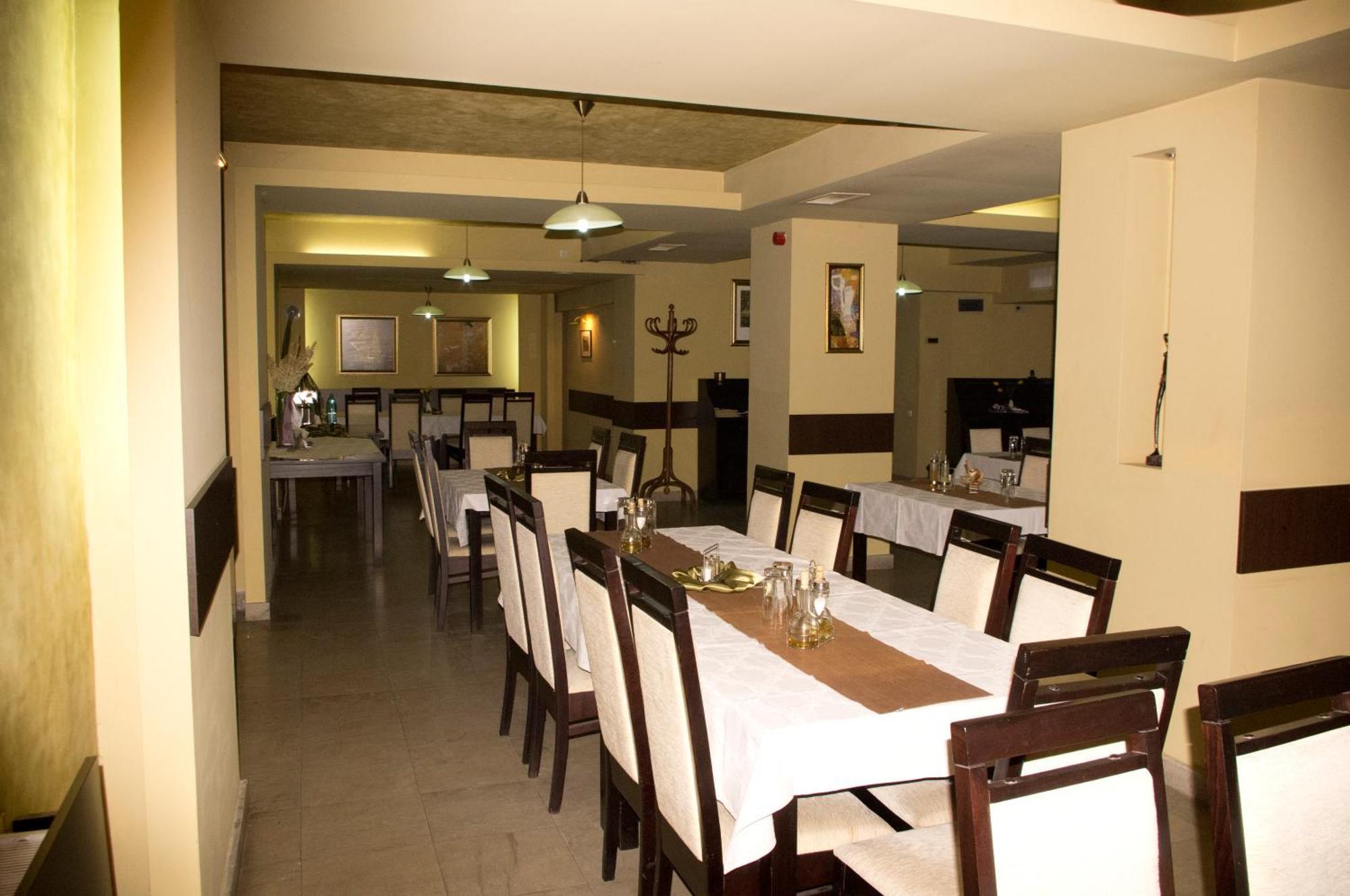 Hotel Seven Kolozsvár Kültér fotó