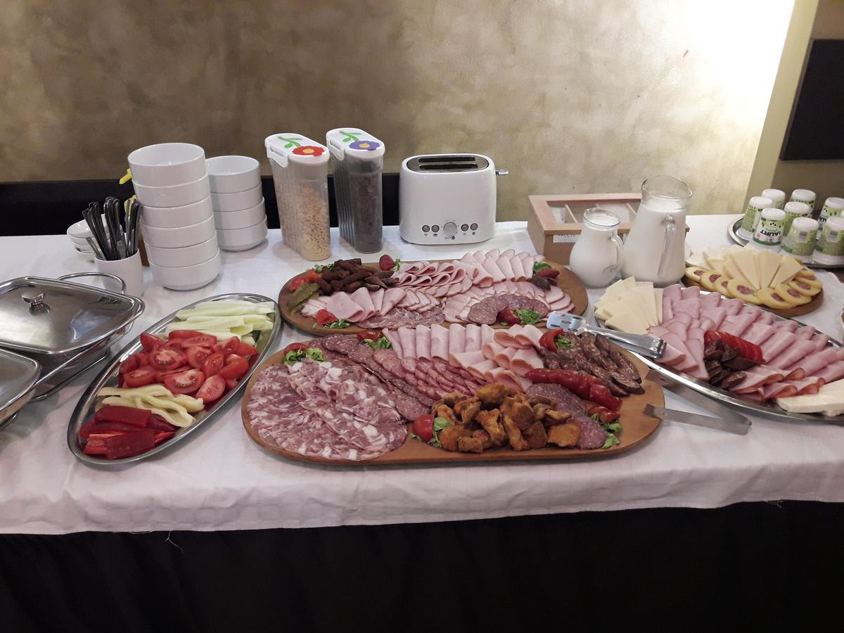 Hotel Seven Kolozsvár Kültér fotó