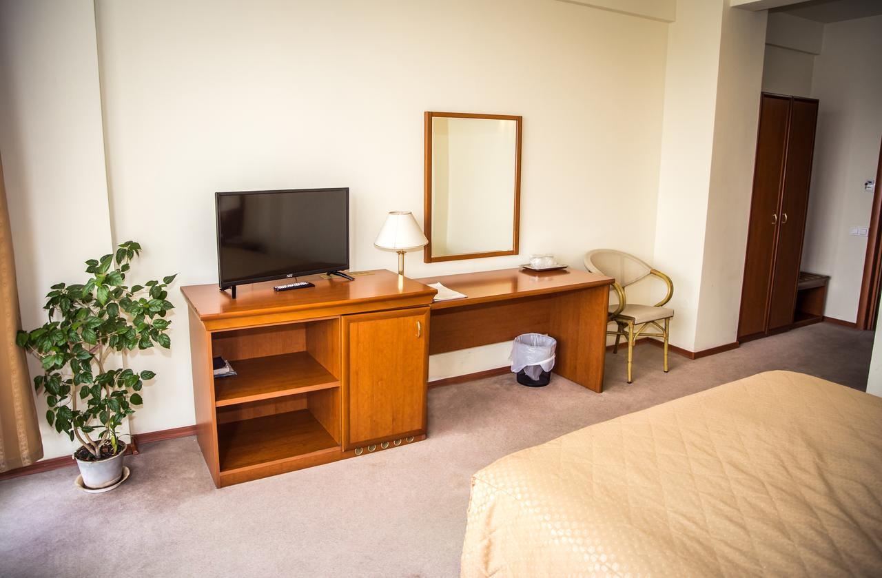 Hotel Seven Kolozsvár Kültér fotó