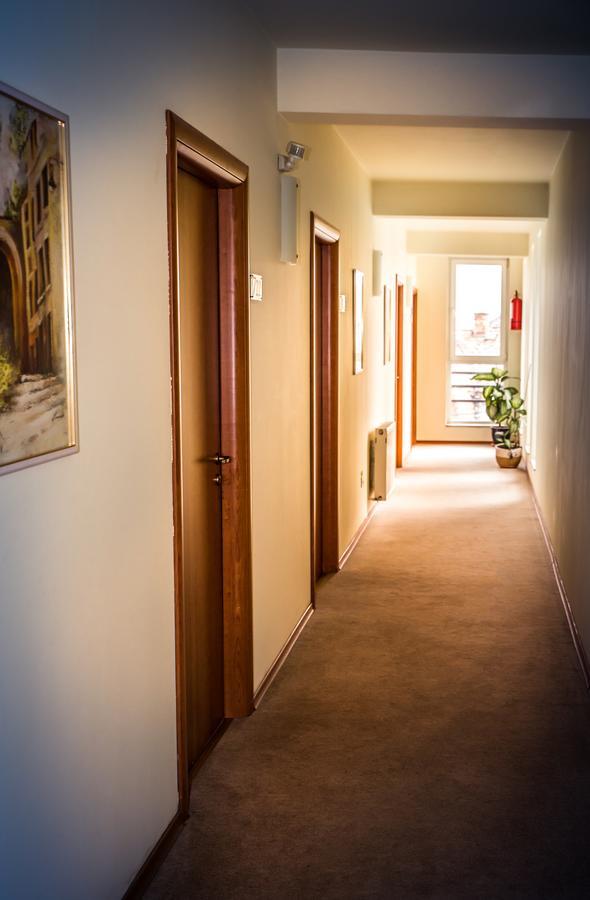 Hotel Seven Kolozsvár Kültér fotó