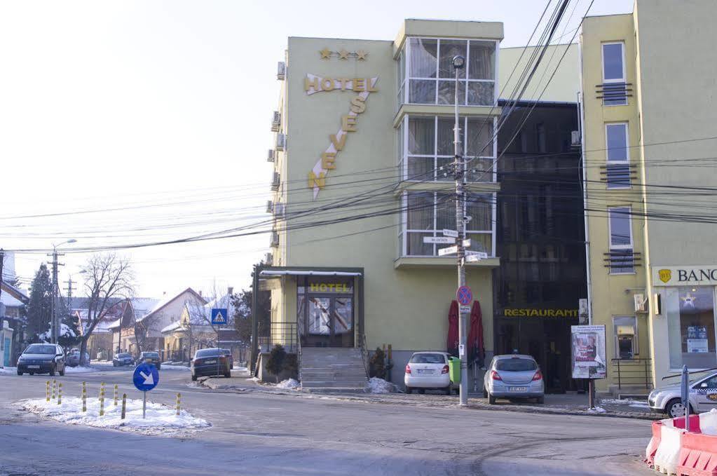 Hotel Seven Kolozsvár Kültér fotó