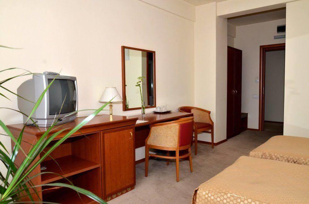 Hotel Seven Kolozsvár Kültér fotó